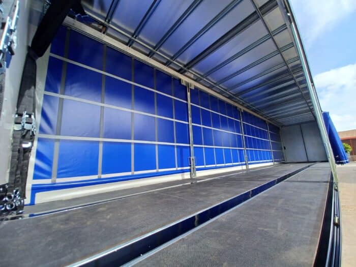 X2 New 4.2m Posted Curtainsiders - Image 7