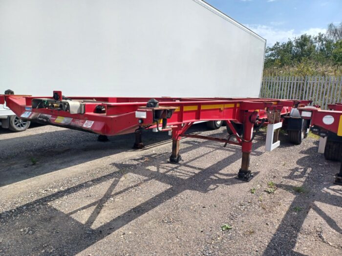 2x USED 2019 Montracon Sliding Skeletals - Image 2