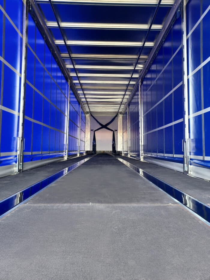 X2 New 4.2m Posted Curtainsiders - Image 2
