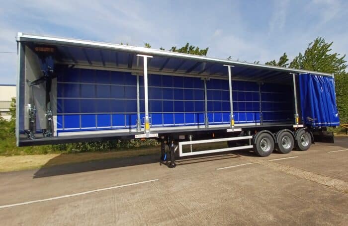 X2 New 4.2m Posted Curtainsiders - Image 4