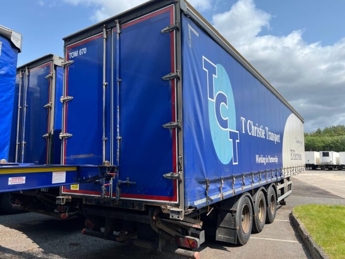 1x USED 2014 Montracon 4.2m Curtainsiders with Dhollandia Tuck-away Tail-lift - Image 7