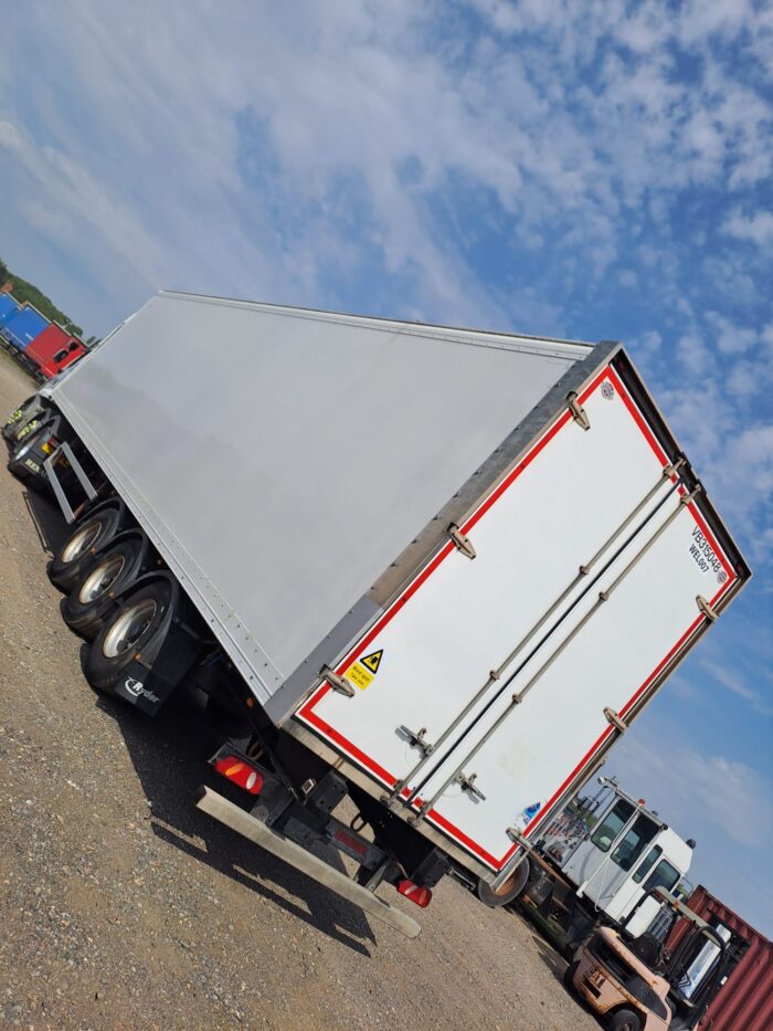 1x USED 2015 Cartwright 4.63m GRP Box Van - Image 5