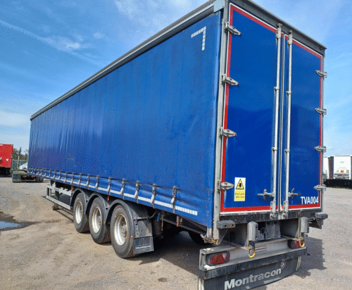 1x USED 2016 4.2m Curtainsider